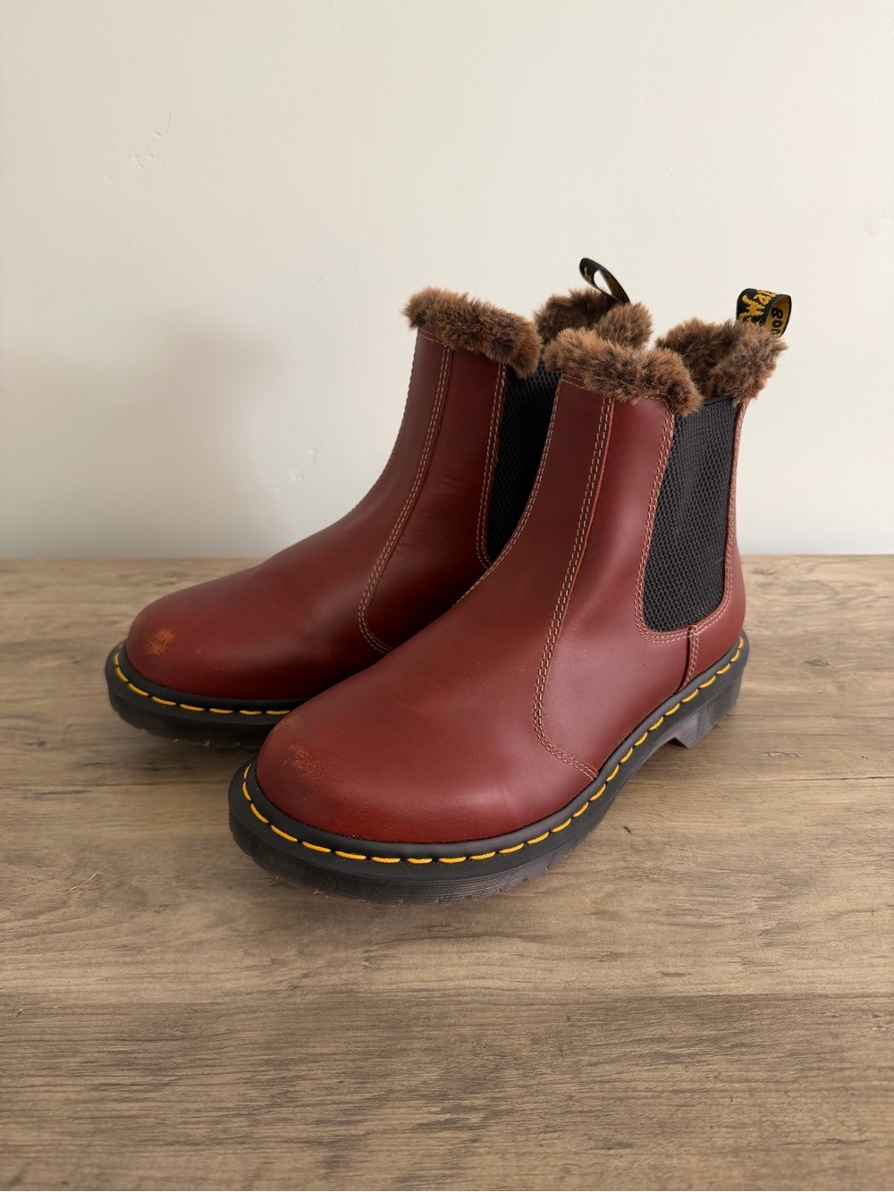 Dr. Martens 2976 Leonore Oxblood Leather Faux Fur Chelsea Boots Size 9